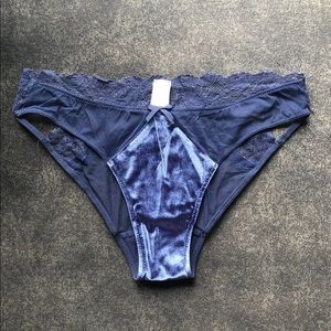 Victoria’s Secret Mesh Cheekini Panty